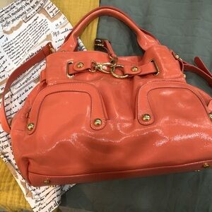 Barr and Barr Coral Hobo 3-way carry